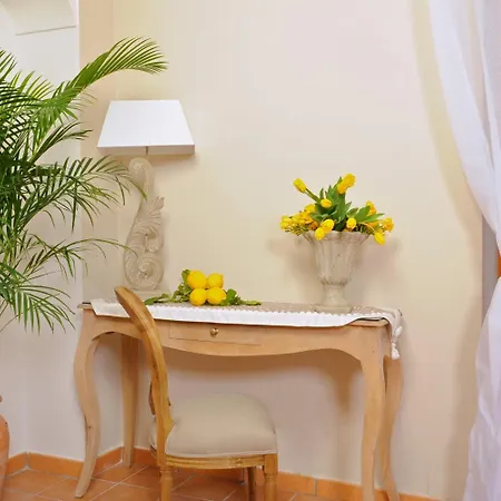 Maison Liparlati Hotel 2*